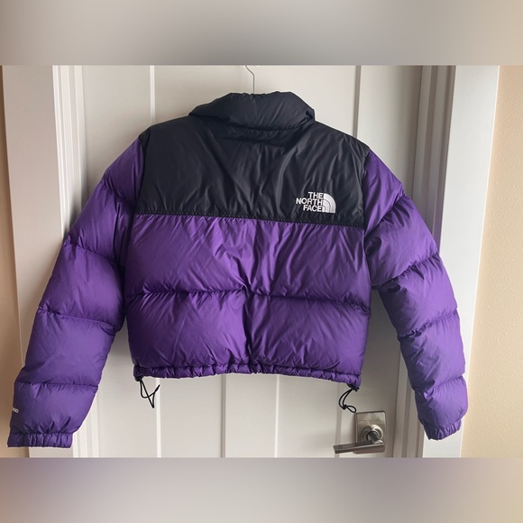North Face Women’s Nuptse Short Jacket - Picture 4 of 5